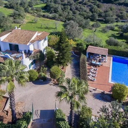 Vila Casa Josephine By Portucasa Quelfes