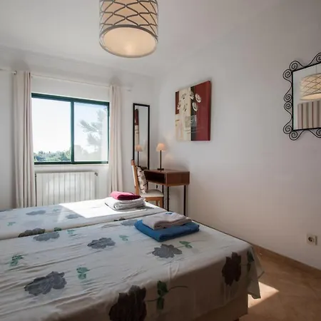 Casa Josephine By Portucasa Vila *